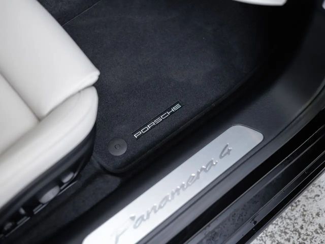 Porsche Panamera 4 E-Hybrid