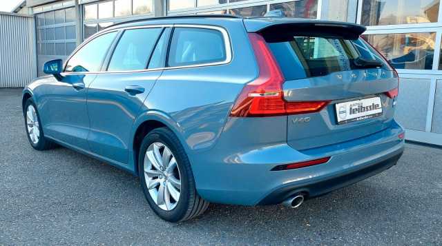Volvo V60 Momentum