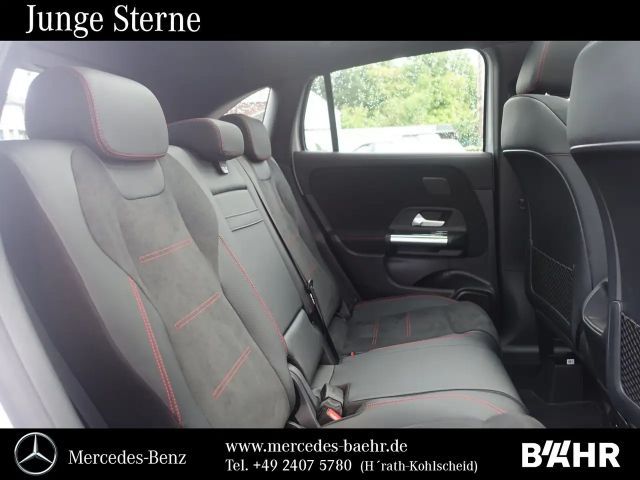 Mercedes-Benz GLA 250 4MATIC AMG Line