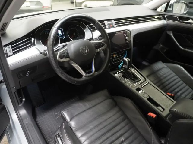 Volkswagen Passat DSG GTE Variant