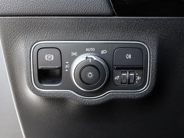 Mercedes-Benz B 180 EU6d Klimaauto Sitzhzg. NAVI Digitales Cockpit App