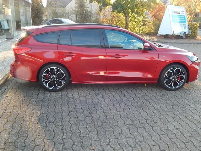 Ford Focus ST Line Wagon