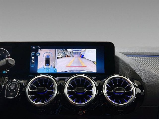 Mercedes-Benz GLA 200 AMG Line