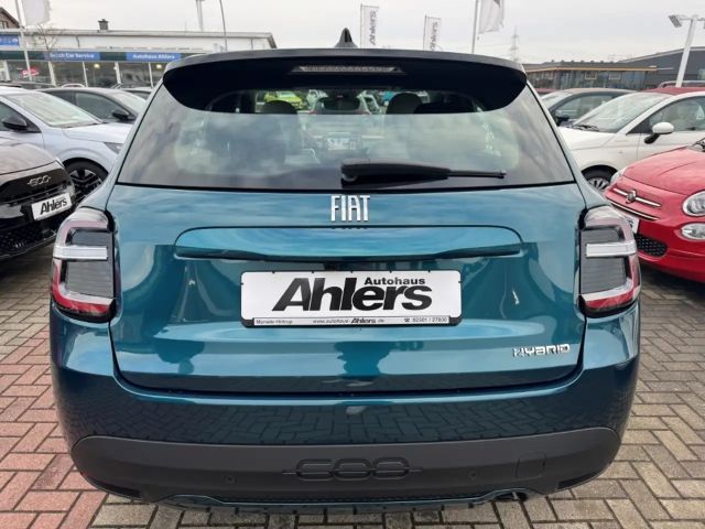 Fiat 600e Icon+AUTOMATIK+NAVI+KAMERA+SITZHEIZUNG+KEYLESS+CAR