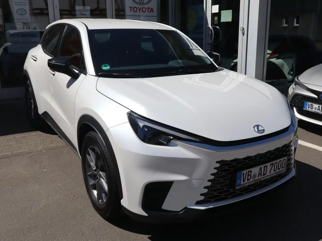 Lexus LBX FWD Basis