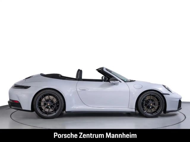 Porsche 992 4 Cabrio Carrera GTS