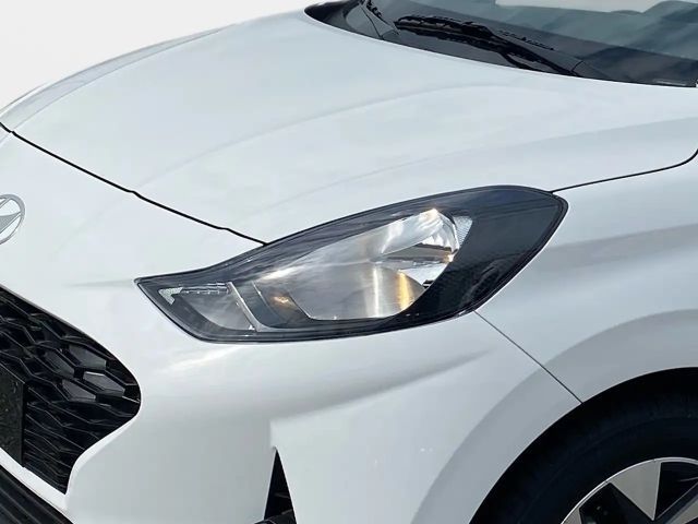 Hyundai i10 GO Plus 1,0 MT a5bu1 Schwarzes Dach