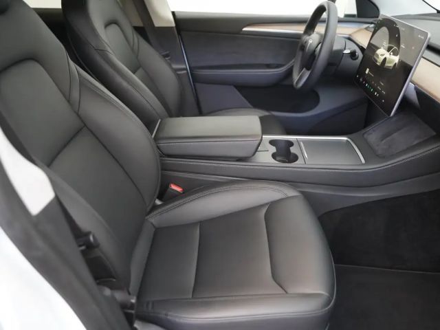 Tesla Model Y Performance