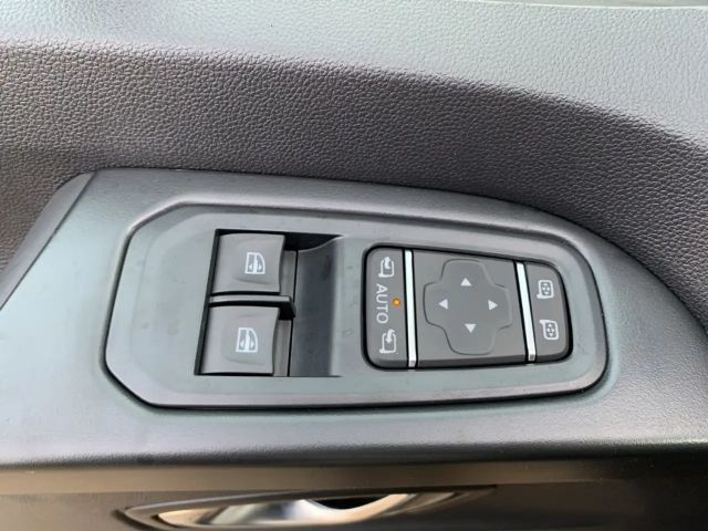 Renault Trafic Blue EDC Spaceclass