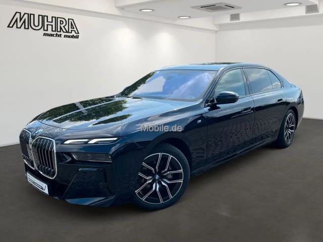 BMW 740 740d M-Sport Sedan xDrive