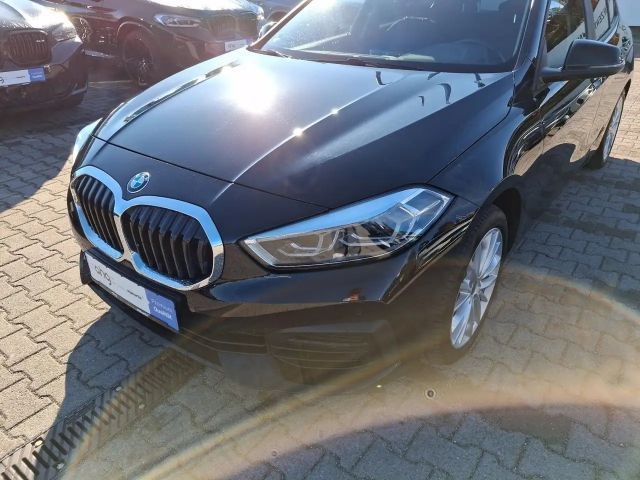 BMW 118 118d 5-deurs Sedan
