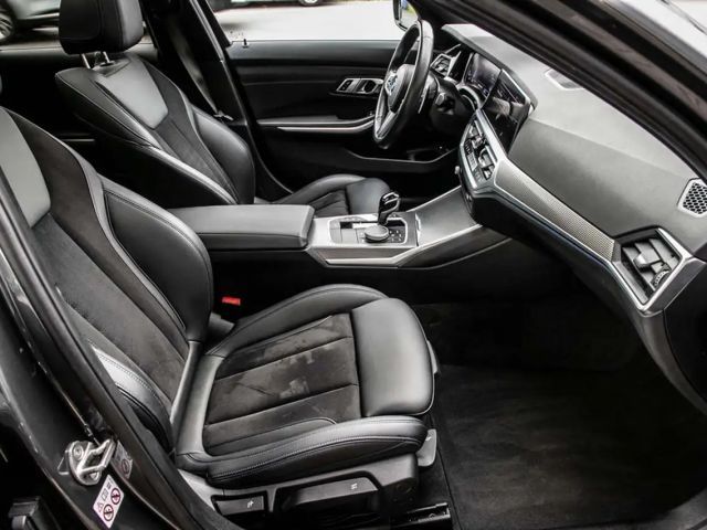 BMW 330 330e M-Sport Touring