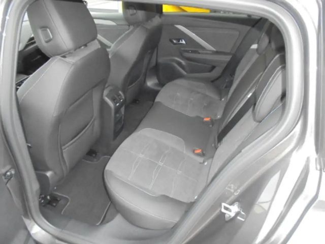 Opel Astra GS-Line Grand Sport