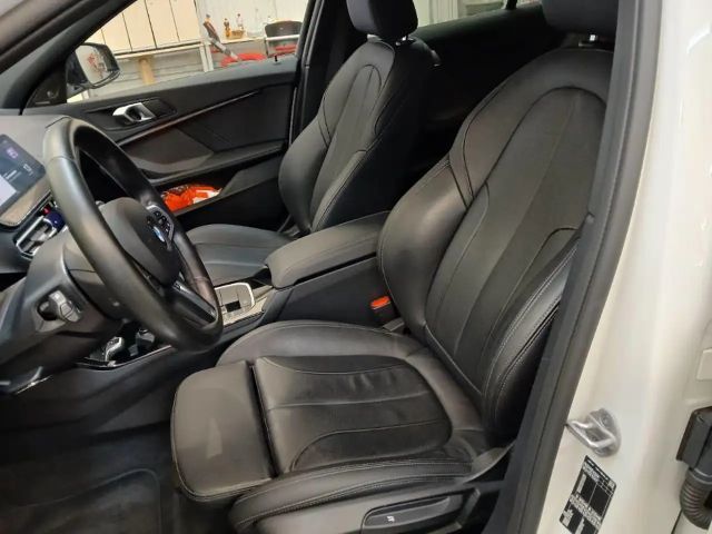 BMW 118 118i M-Sport Sedan