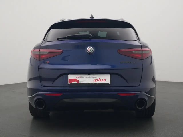 Alfa Romeo Stelvio Q4 Veloce