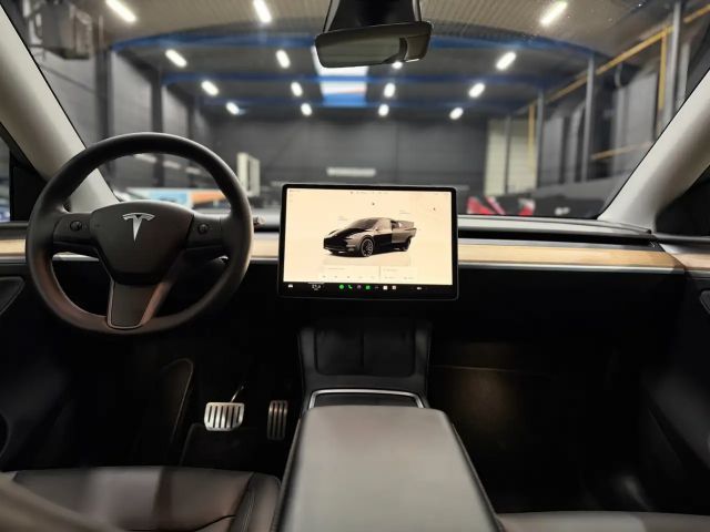 Tesla Model Y Performance