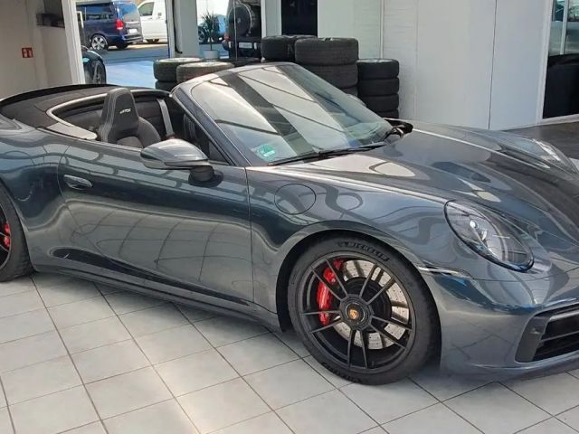 Porsche 911 4 Cabrio Carrera GTS