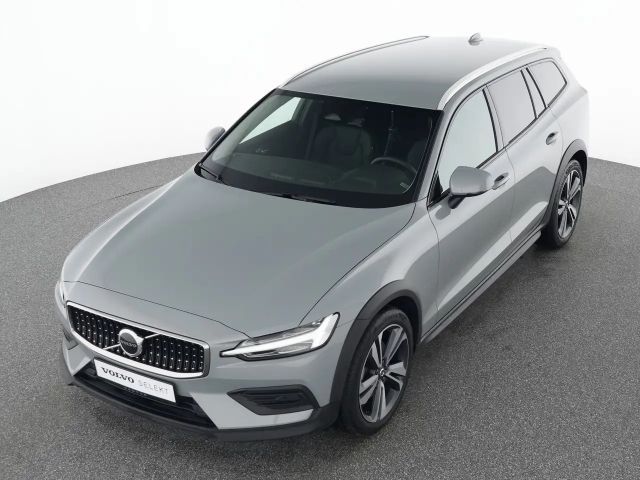 Volvo V60 AWD Plus