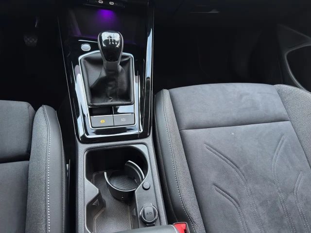 Volkswagen Golf 1.5 TSI IQ.Drive Style