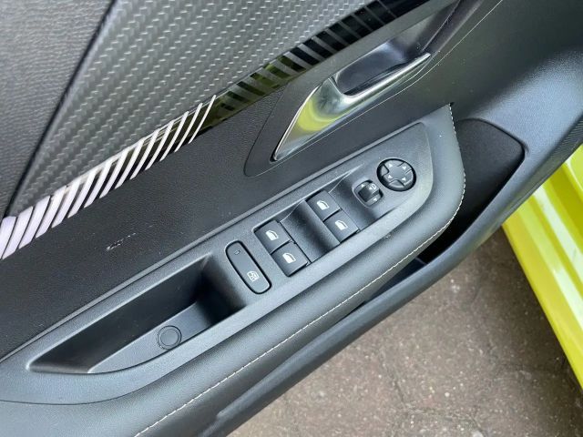 Peugeot 208 Allure Pack