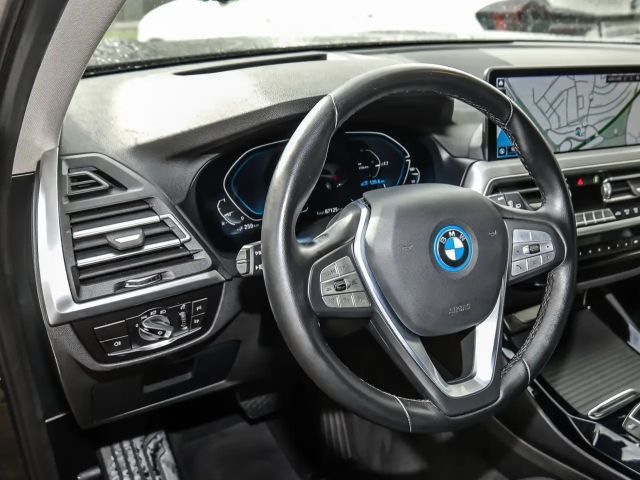 BMW X3 xDrive30e