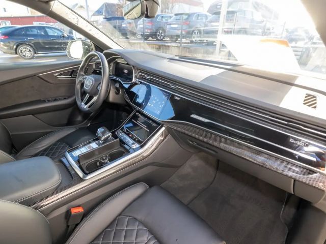 Audi Q8 55 TFSI Competition Quattro