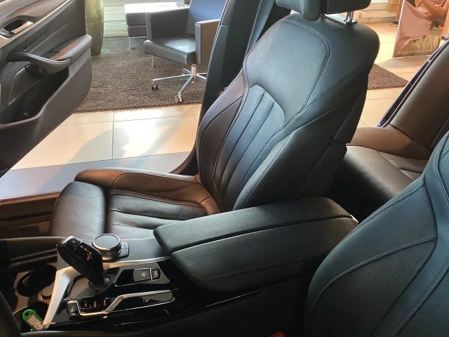 BMW 540 540d M-Sport Touring xDrive