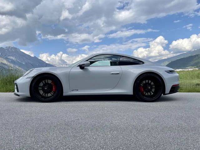 Porsche 911 Carrera Coupé GTS