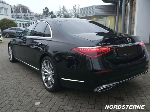 Mercedes-Benz S 350 4MATIC S 350 d Sedan