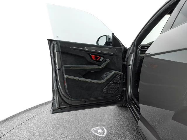 Lamborghini Urus Performante