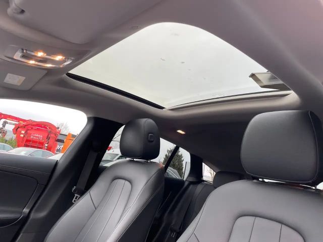 Mercedes-Benz CLA 200 CLA 200 d Shooting Brake