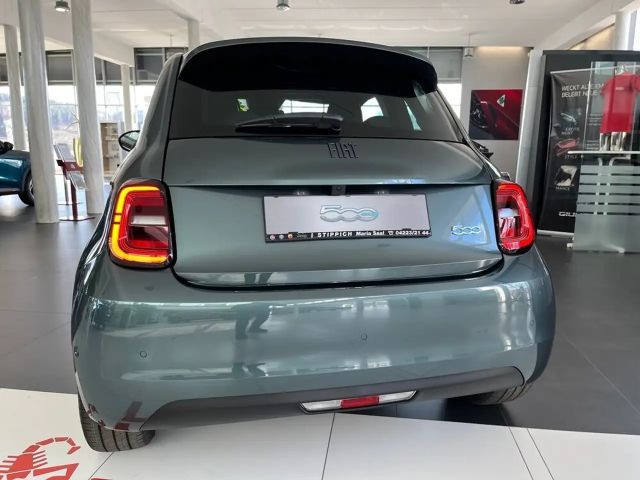 Fiat 500 87kW 42kWh Giorgio Armani Collector´s Edition