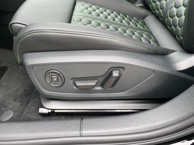 Audi RS3 Quattro S-Tronic Sedan