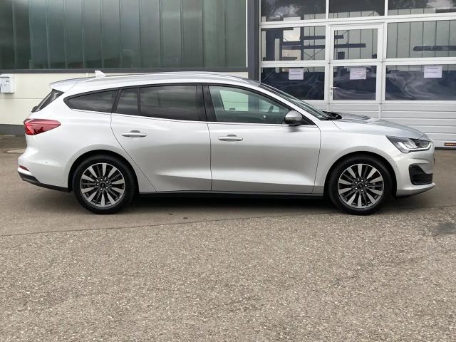 Ford Focus Titanium Wagon