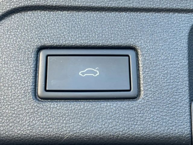 Volkswagen Touran 2.0 TDI DSG R-Line