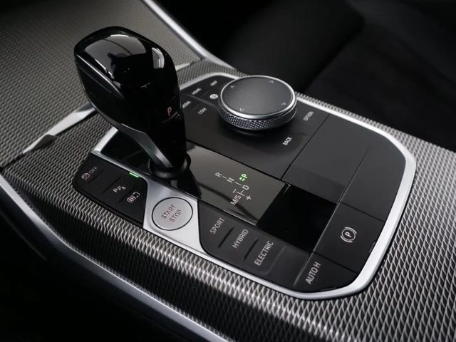 BMW 320 320e M-Sport Sedan