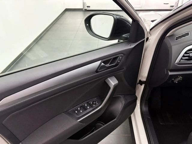 Volkswagen T-Roc 1.5 TSI DSG Life