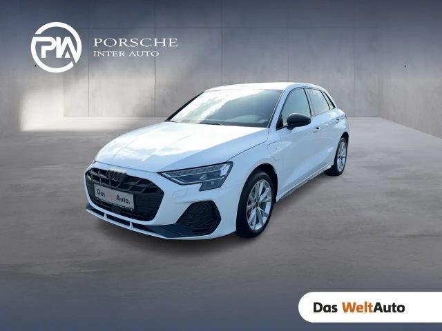 Audi A3 45 TFSI Hybride S-Line Sedan