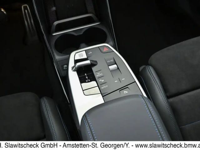 BMW 218 218d Active Tourer Sedan