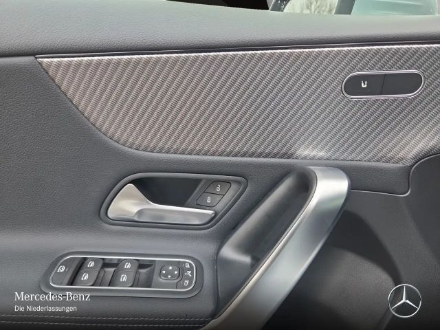 Mercedes-Benz A 200 Progressive