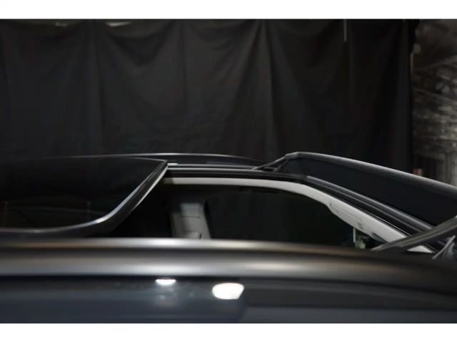 Volkswagen Touran 1.5 TSI Highline Style