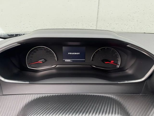 Peugeot 2008 Active Pack PureTech