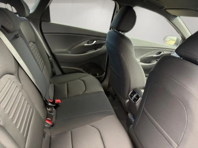 Hyundai i30 Advantage Hybrid