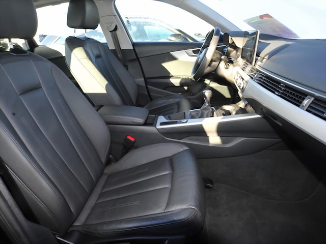 Audi A4 35 TFSI Sedan