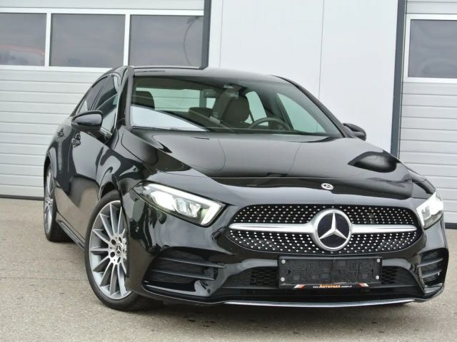 Mercedes-Benz A 180 AMG Line