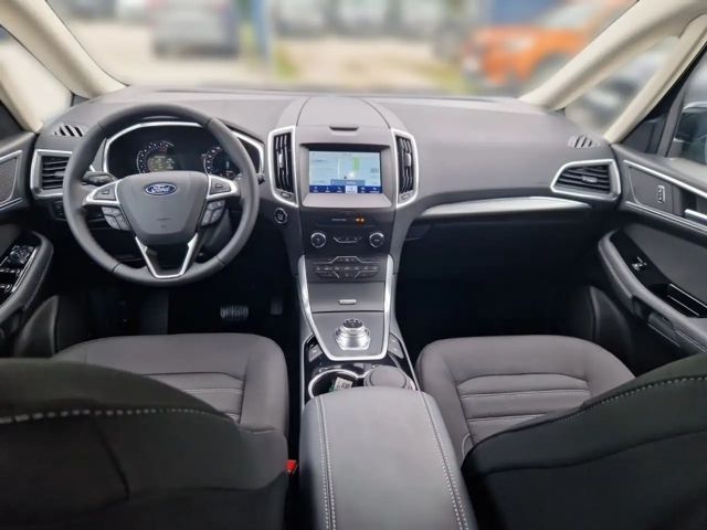 Ford Galaxy Titanium