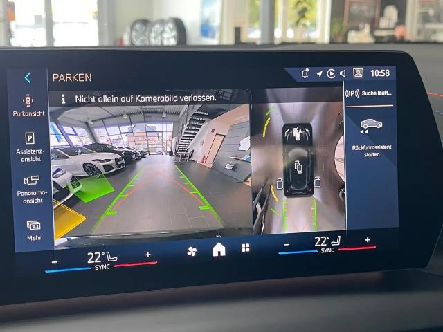 BMW 120 120i M-Sport Sedan