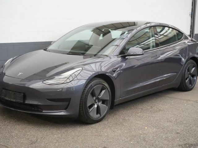 Tesla Model 3 Standard Range
