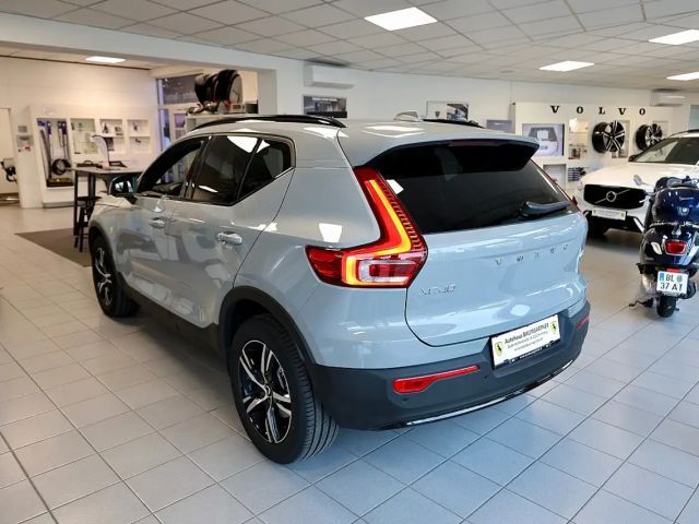 Volvo XC40 Dark Plus