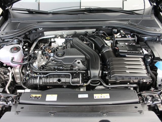 Volkswagen Passat 1.5 eTSI DSG Variant